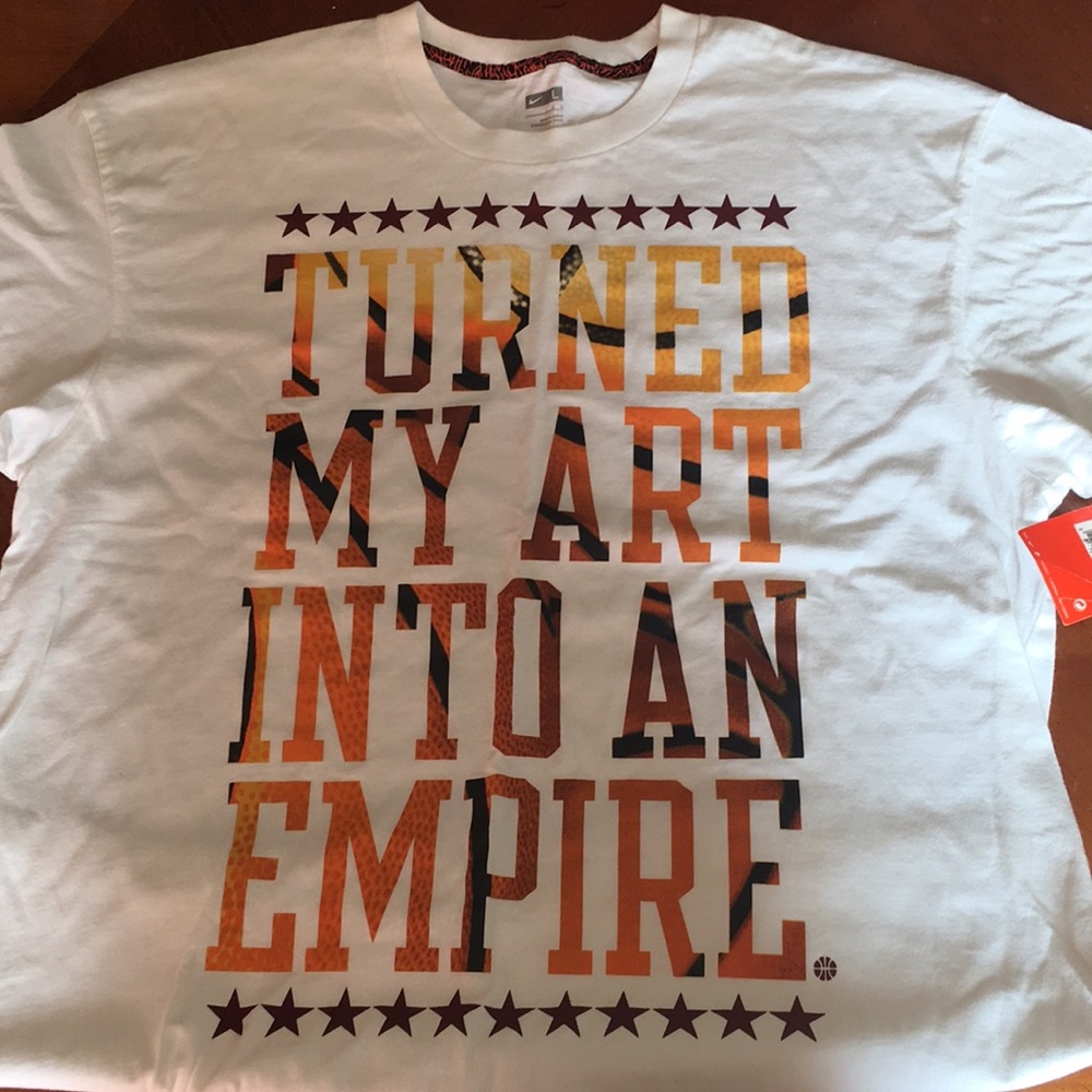 Nike LeBron Graphic Tee. Men’s size L. NWT VINTAGE